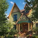 Hartzell House Bed And Breakfast