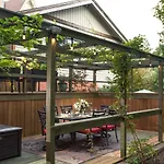 Hartzell House Bed And Breakfast